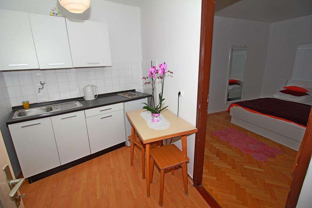 Apartments Luna มาคาร์สกา ภายนอก รูปภาพ